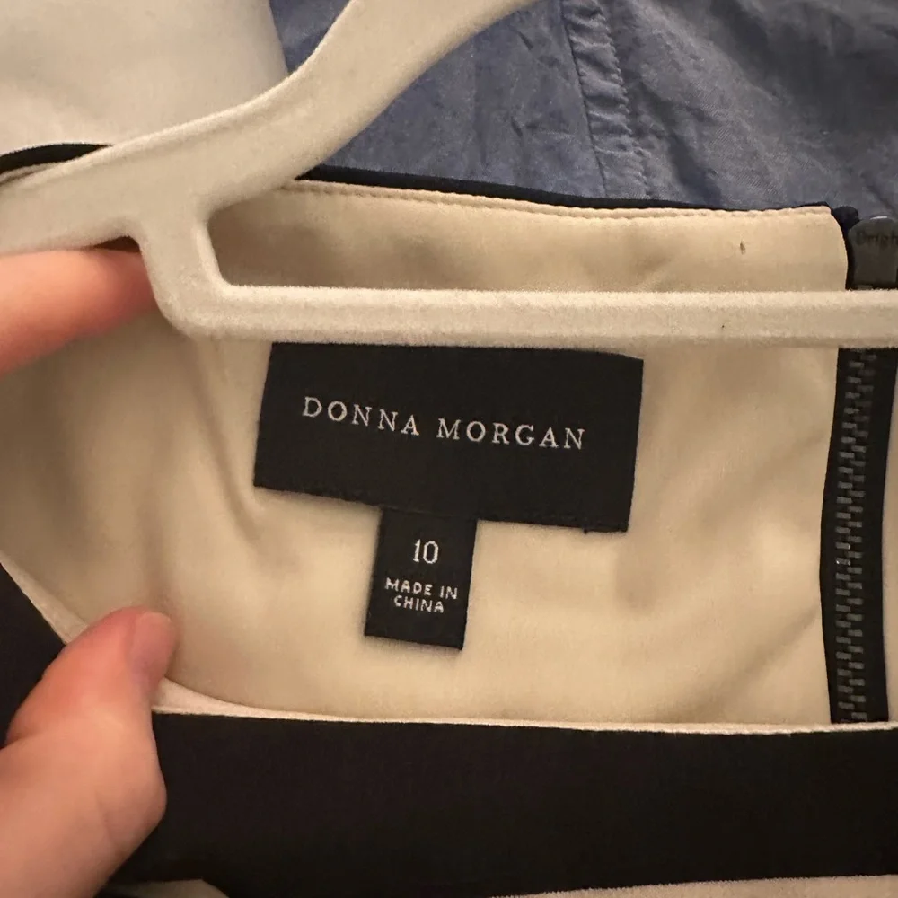 Donna Morgan 10 Dress - Picture 10 of 12